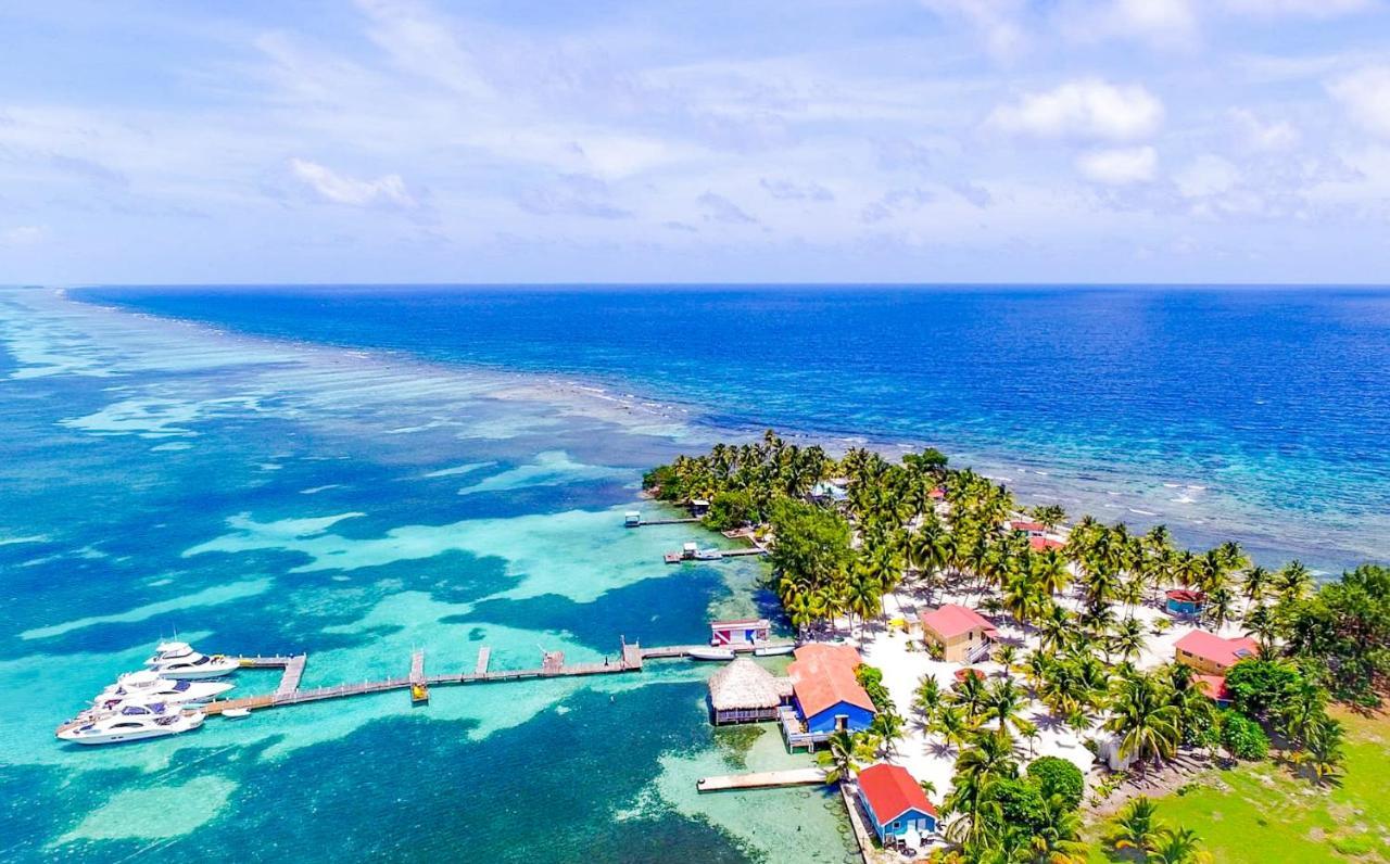 Blue Marlin Beach Resort Dangriga Exterior photo
